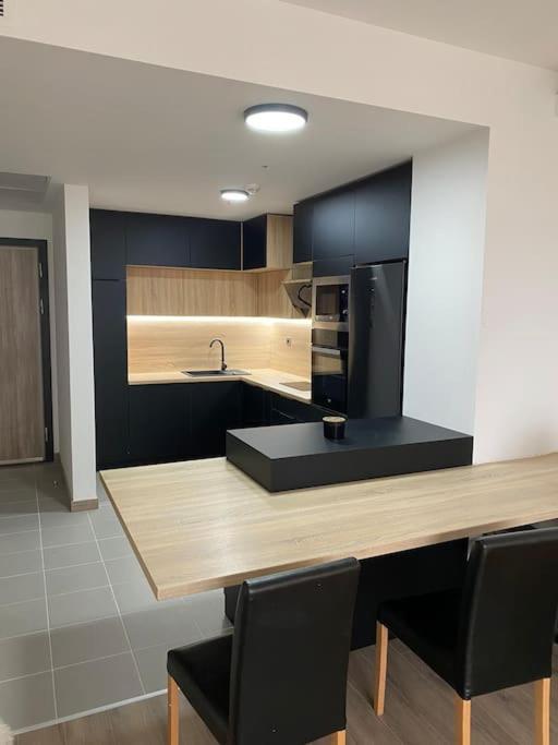Cevahir Sky City Apartment With Spa, Pool & Fitness Included Skopie Exterior foto